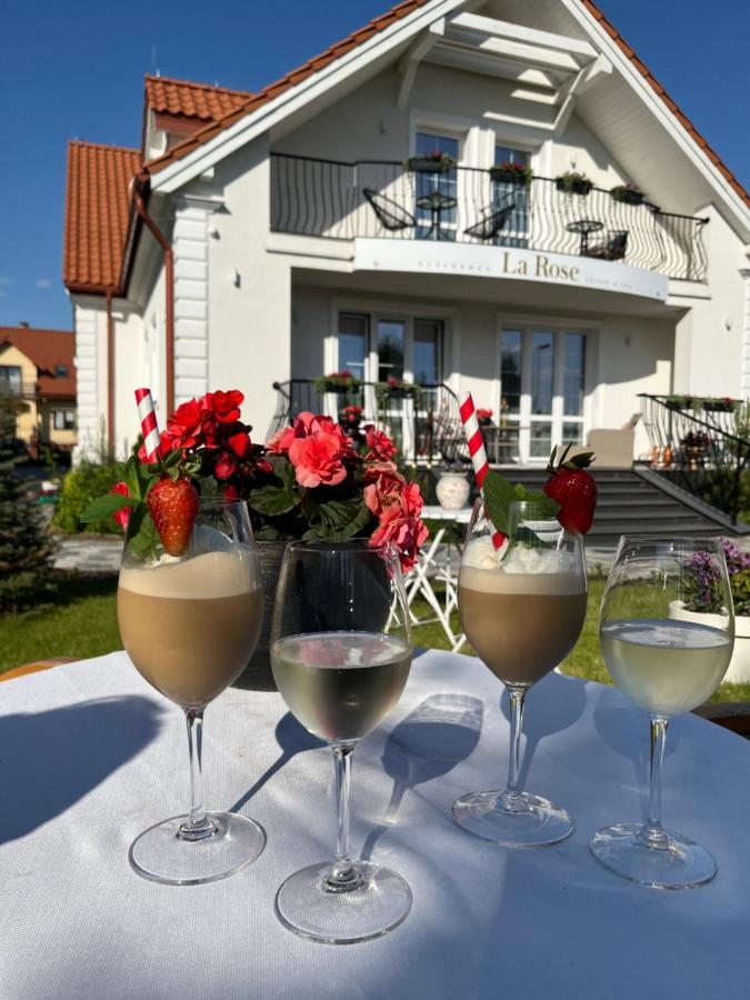 La Rose Bed & Breakfast *